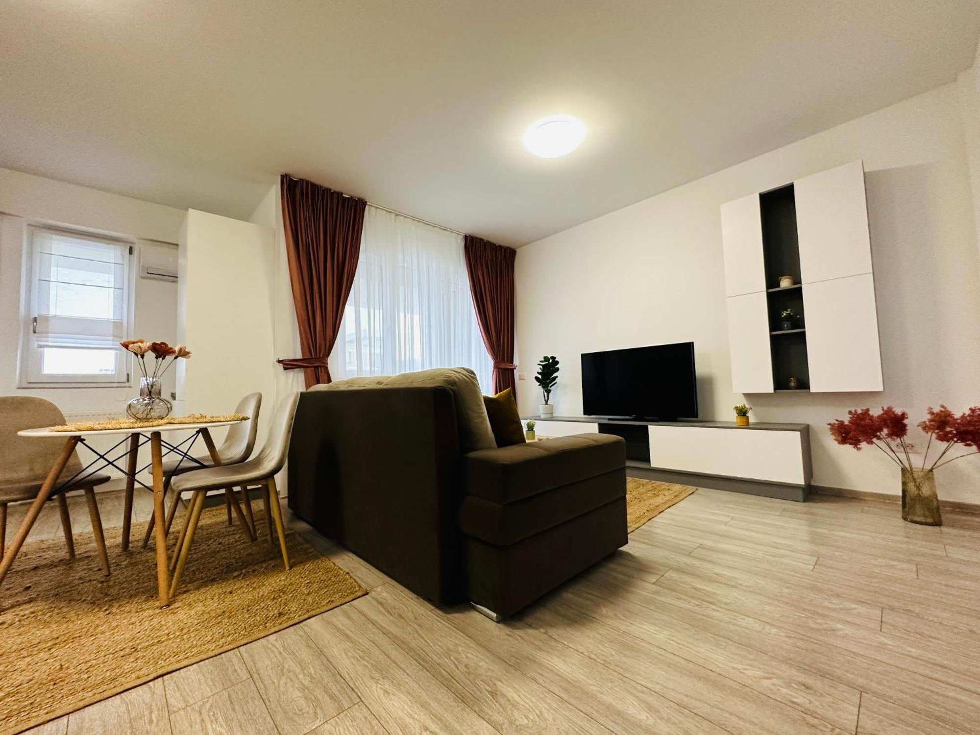 Palas Retreat - Q Residence ยาช ภายนอก รูปภาพ