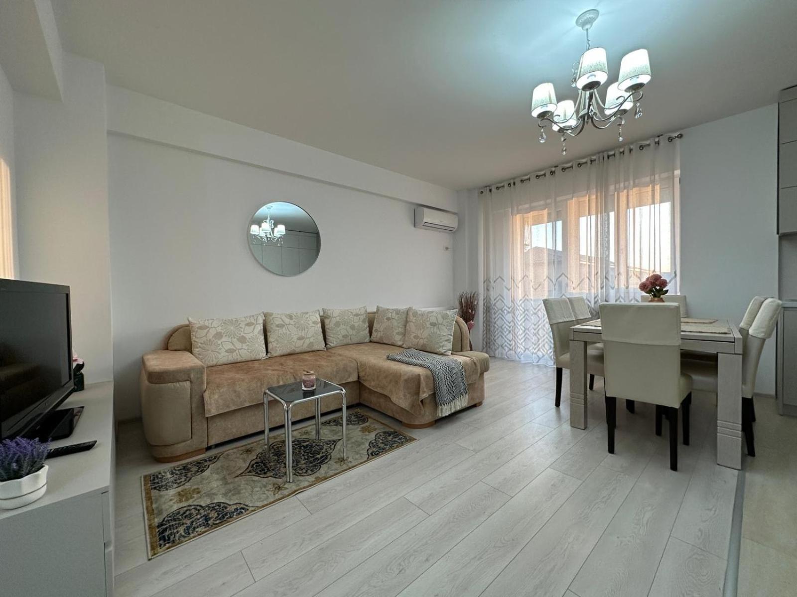 Palas Retreat - Q Residence ยาช ภายนอก รูปภาพ