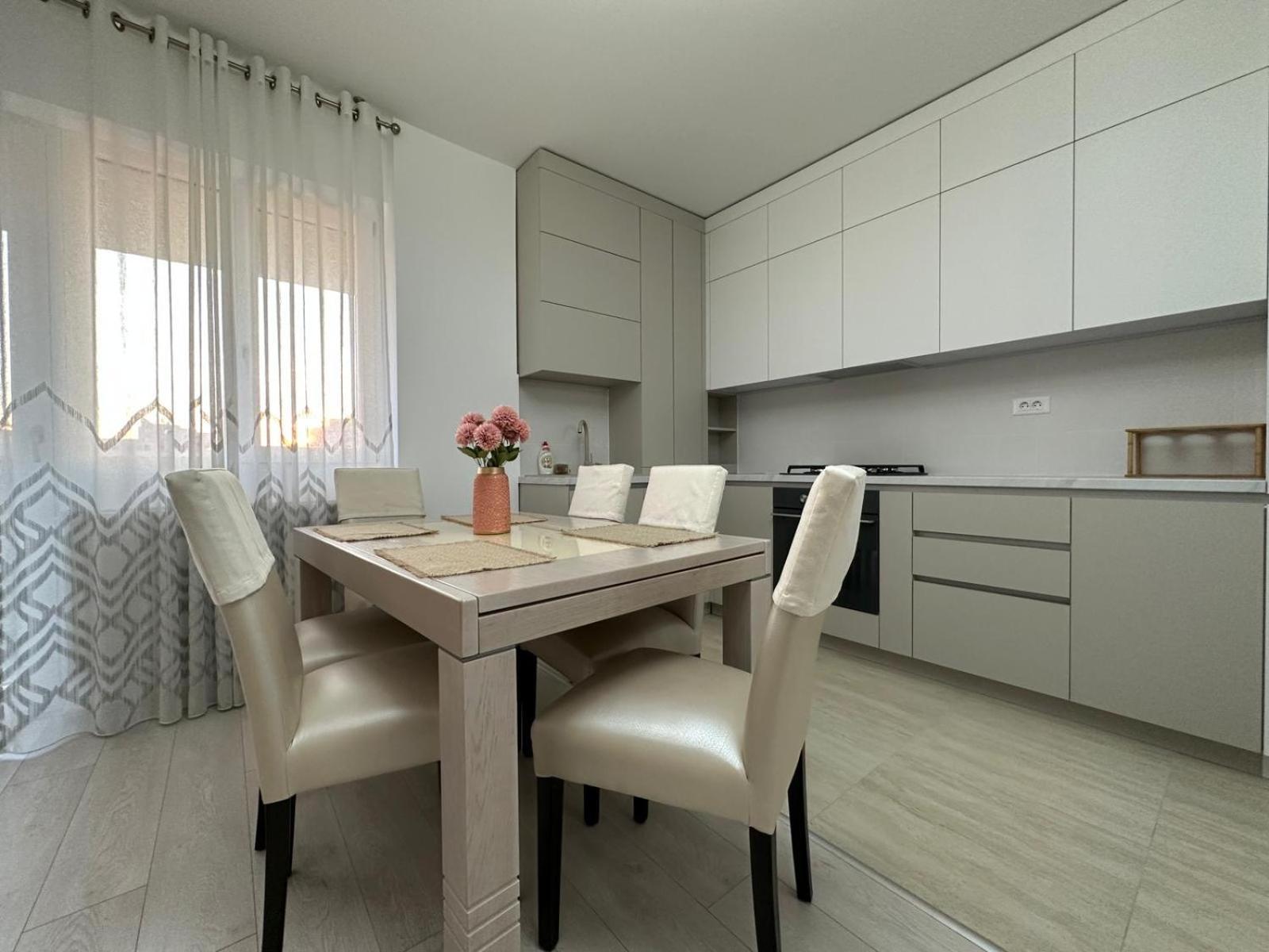 Palas Retreat - Q Residence ยาช ภายนอก รูปภาพ